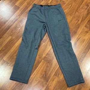 Men Nike thermal fit sweat pants
